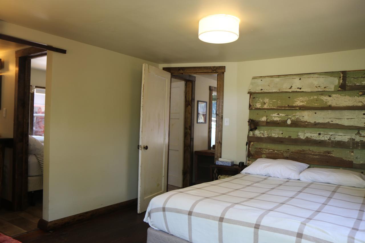 Miner'S Camp Motel Foresthill ภายนอก รูปภาพ