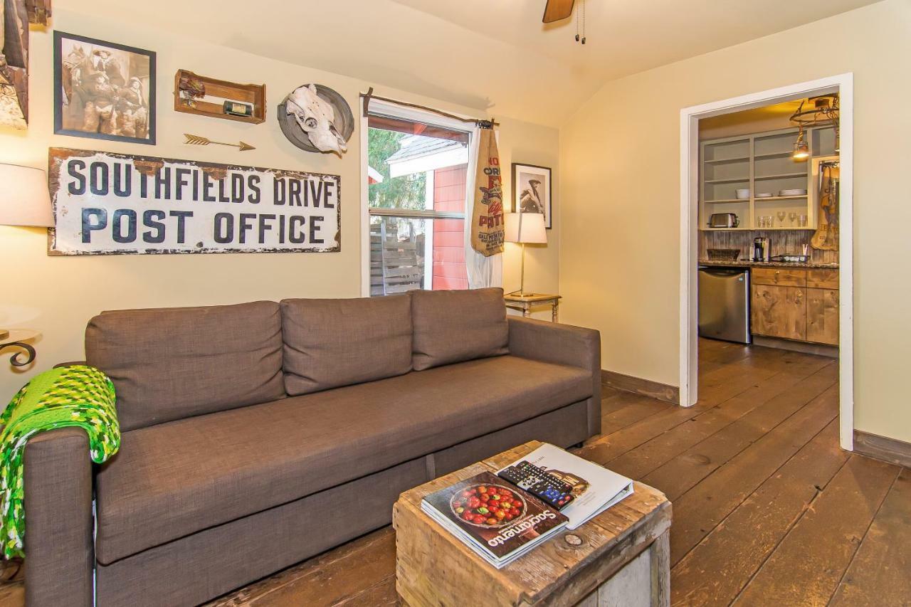 Miner'S Camp Motel Foresthill ภายนอก รูปภาพ