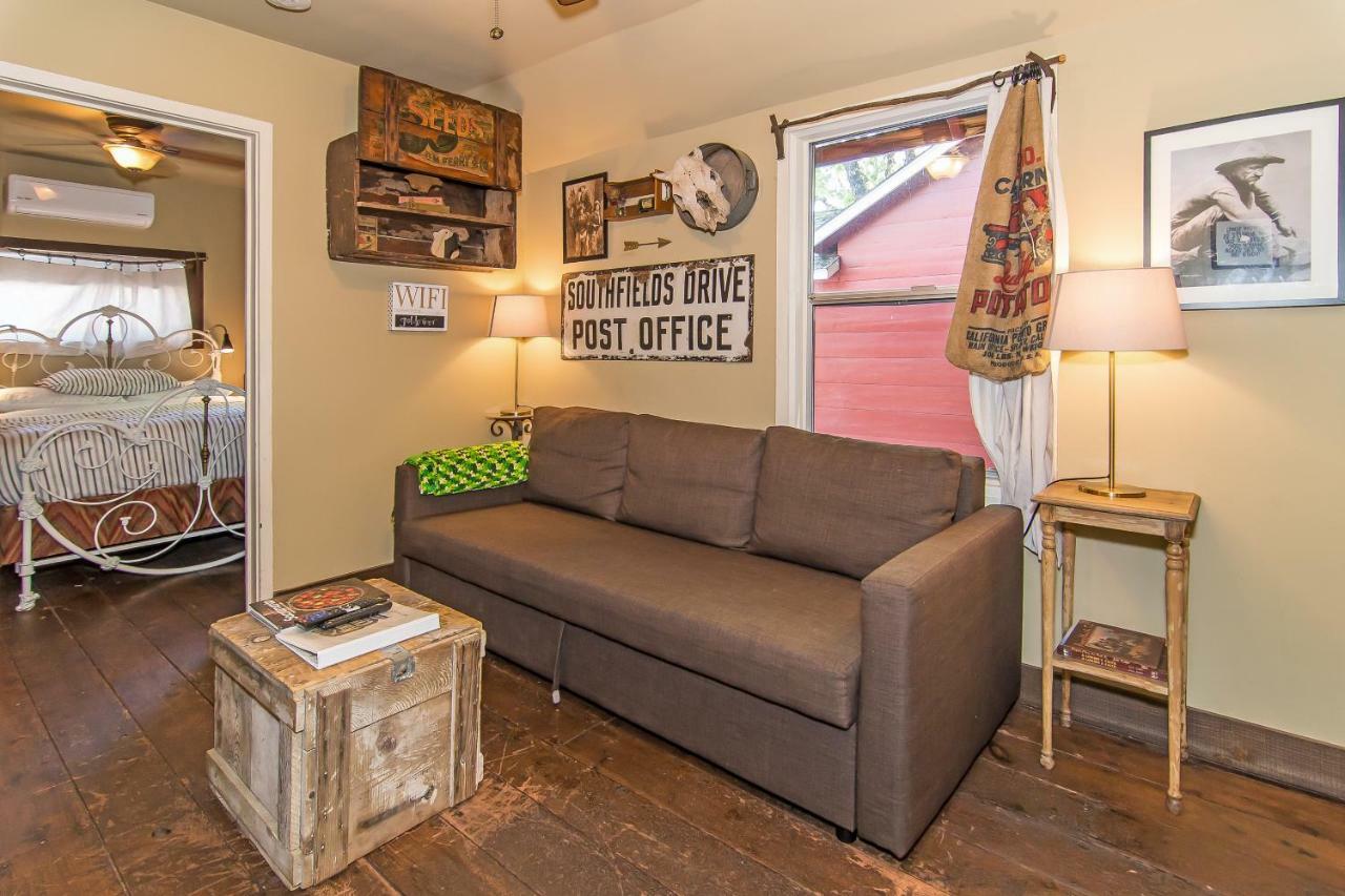 Miner'S Camp Motel Foresthill ภายนอก รูปภาพ